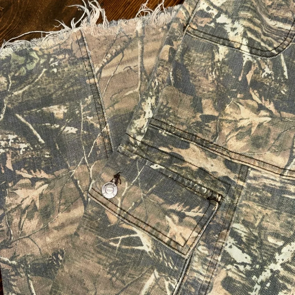 REVICE Camouflage Women Flare Jeans - Picture 4 of 7